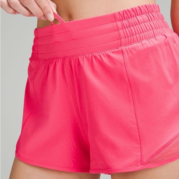 EUC Hotty Hot Shorts - Picture 1 of 4